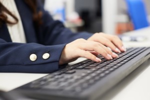 アパレル物流会社での一般事務／データ入力