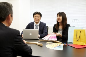 アパレル関連の資材販売／既存営業