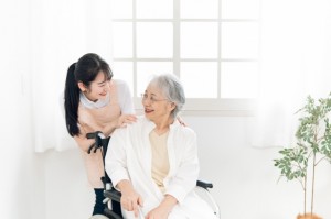 サービス付き高齢者向け住宅での介護福祉士／キレイな施設