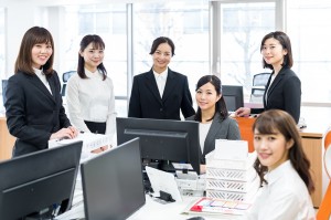 英語書類に携わる貿易事務／技人国の求人