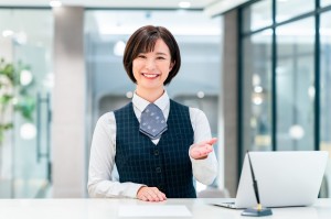 インフォメーションでの英語通訳／技人国の求人