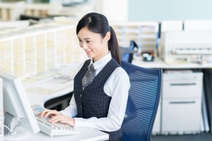 インフォメーションでの英語通訳／技人国の求人