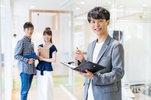 海外出張の手配と英語サポート／技人国の求人