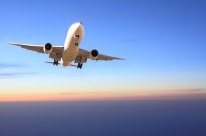 飛行機の乗り継ぎサポート／技人国の求人