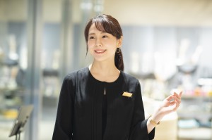 【週3～OK】英語・中国語でのジュエリーショップセールス／技人国