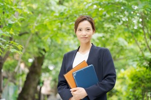 大学での留学生の英語通訳／技人国の求人