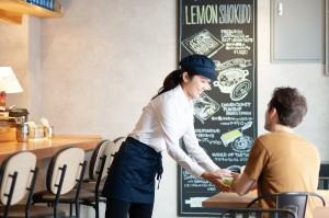 パートOK！土日休みのカフェ接客／アルバイトの求人