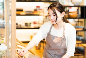 留学生OK！ランジェリーショップのスタッフ／アルバイトの求人