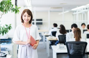 輸入に関する英語の営業アシスタント／技人国の求人
