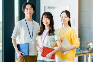 輸入に関する英語の営業アシスタント／技人国の求人