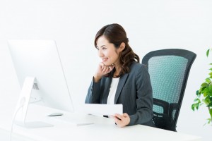 輸入に関する英語の営業アシスタント／技人国の求人