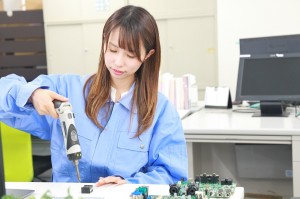 【留学生OK】パソコンの修理オペレーター／アルバイトの求人