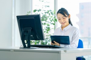 大手メーカーの英語データ管理／技人国の求人