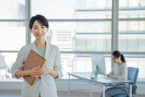 【短期】年末調整に関するオフィスワーク／短期／技人国の求人