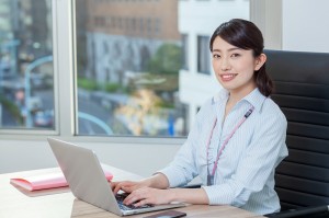 【短期】年末調整に関するオフィスワーク／短期／技人国の求人