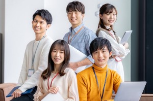【新卒】ソフトウェアの開発／技人国の求人