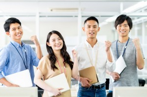 週3～OK！中国語と韓国語の電話受付／アルバイトの求人
