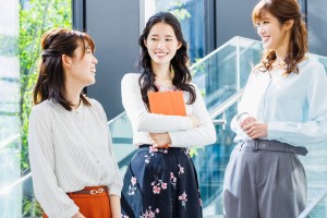 在宅もOK！コミュニケーションスタッフ／技人国の求人