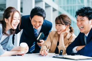スポーツ新聞の広告ライティング／技人国の求人
