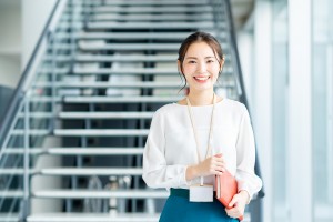 総務アシスタント／技人国の求人