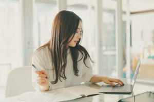 ゲームの韓国語カスタマーサポート／技人国の求人