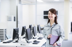 英語での営業事務／技人国の求人