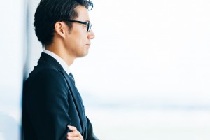 メガネレンズの海外営業／技人国の求人