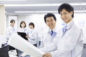 【社宅費無料】配電盤の設計／技人国の求人