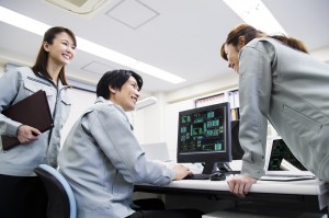 車の内装パーツの設計／技人国の求人