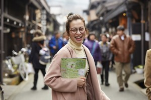 観光ツアーの英語通訳／技人国の求人