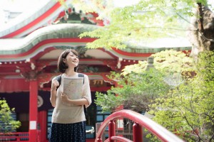 観光ツアーの英語通訳／技人国の求人