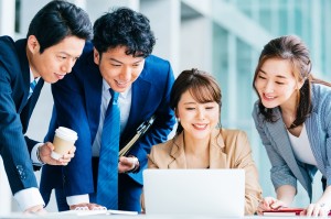 観光ツアーの英語通訳／技人国の求人