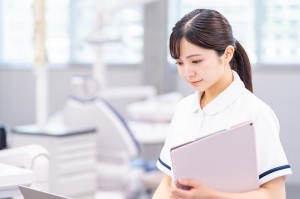人気クリニックの英語受付／技人国の求人