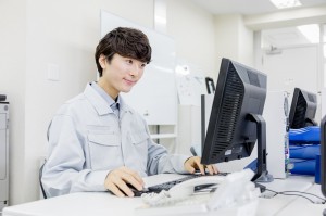 トラクター工場の施工管理／技人国の求人