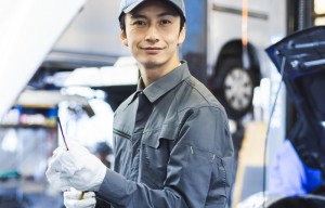 クルマの整備士／技人国の求人