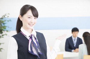 スマホショップのスタッフ／技人国の求人