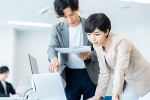 ショールームでの英語・中国語アテンド／技人国の求人