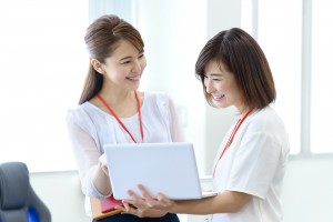 英語での貿易事務／技人国の求人