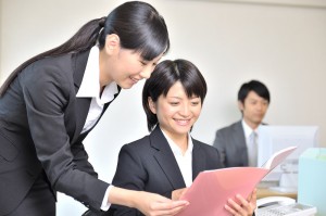 海外の財務経理／技人国の求人