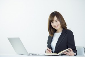 海外の財務経理／技人国の求人
