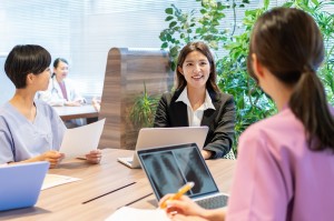引越現場の英語アテンド／技人国の求人