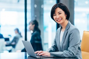 国際物流に関する英語の貿易事務／技人国の求人