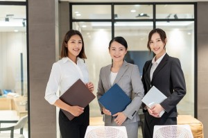 国際物流に関する英語の貿易事務／技人国の求人