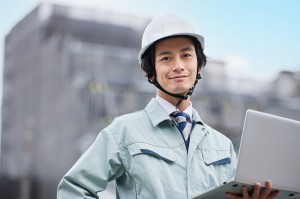 ビルの改修工事／技人国の求人