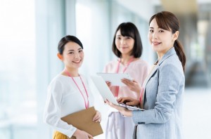 英語のシャドーイングチェック／技人国の求人