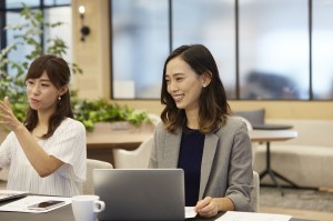 【パートOK】日本語学校の英語事務／技人国の求人