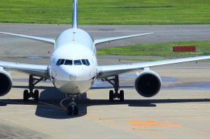 空港設備の点検／技人国の求人