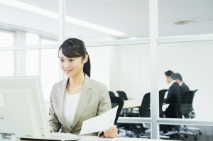 エンターテイメント事業の英語総務／技人国の求人