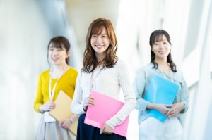 ペット医療の英語経理／技人国の求人