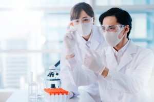 メッキの薬液分析／技人国の求人